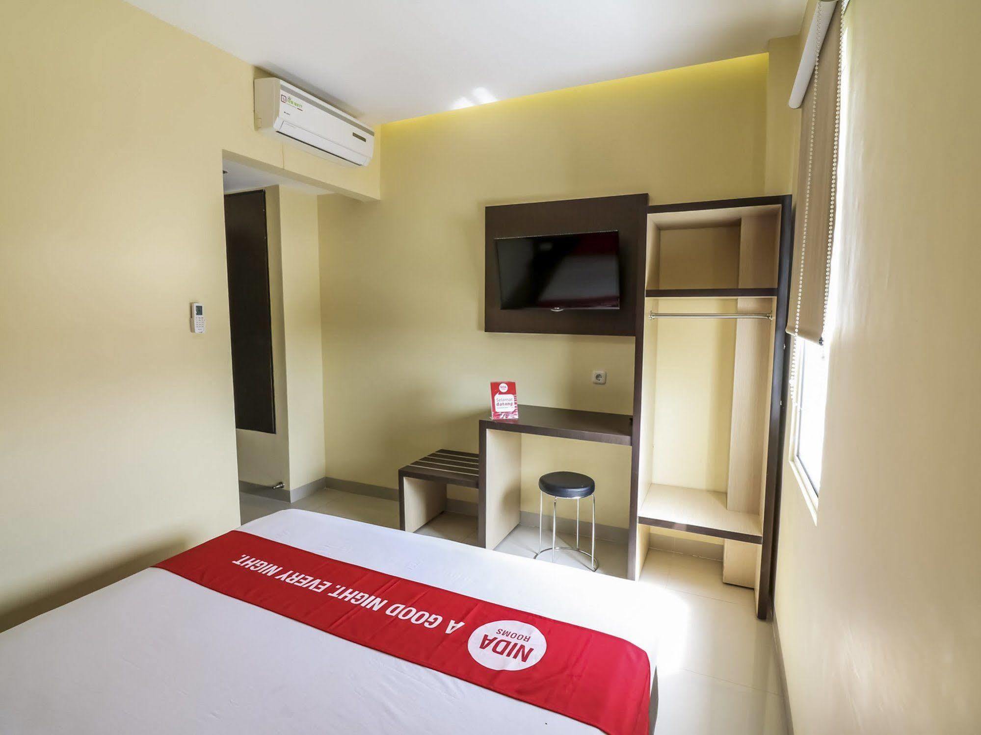 Nida Rooms Makassar Town Square Eksteriør bilde