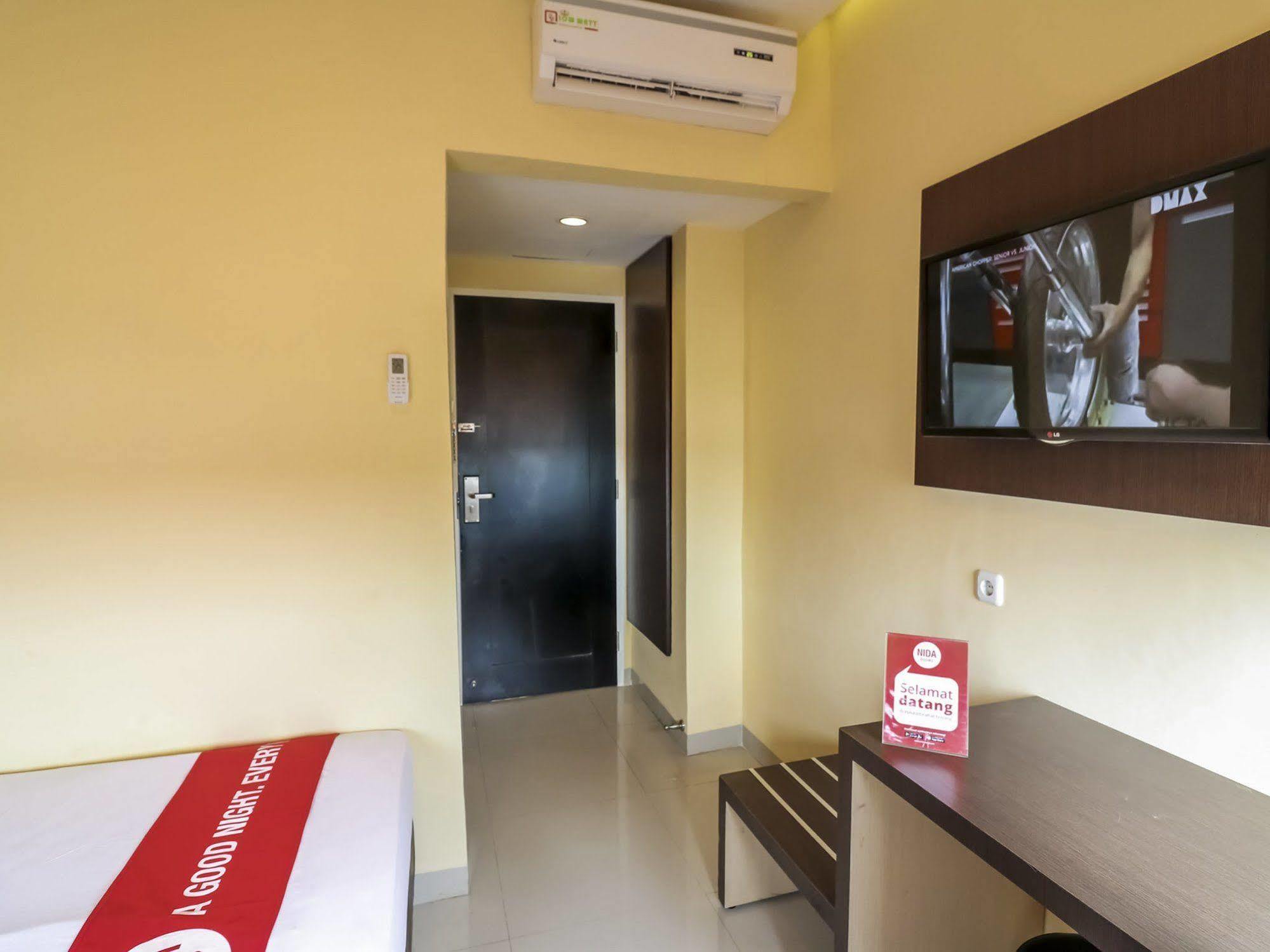 Nida Rooms Makassar Town Square Eksteriør bilde